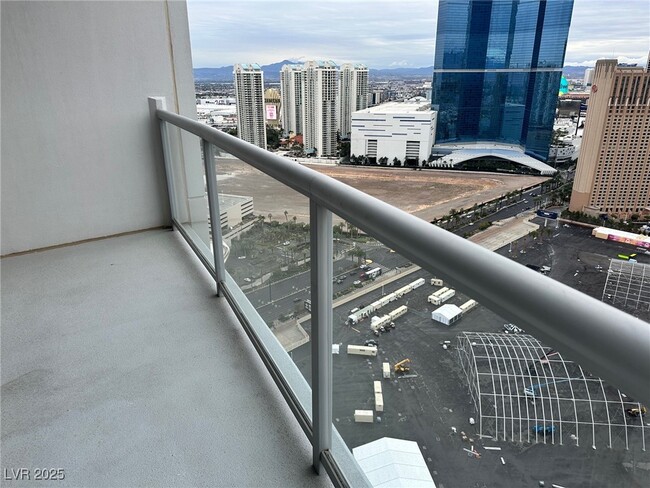 Building Photo - 200 W Sahara Ave