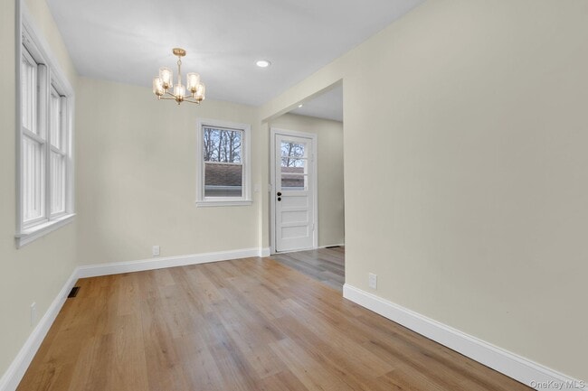 Building Photo - 21 Reading Rd