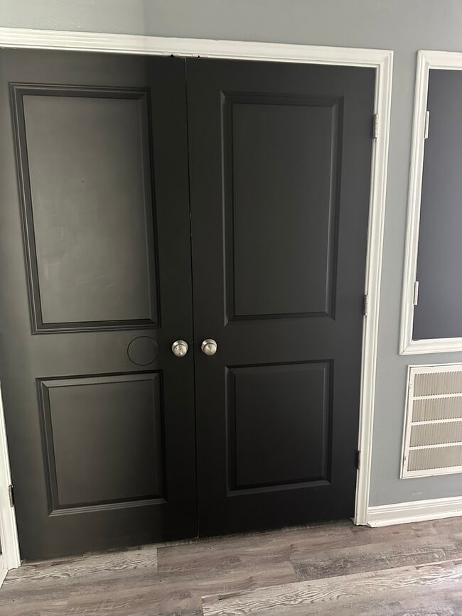 Building Photo - 15638 Del Norte Dr