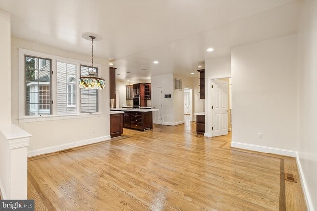 Building Photo - 2527 Hunter Mill Rd