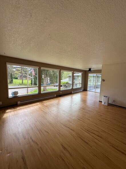Building Photo - 14905 212th Dr SE
