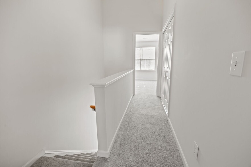 Building Photo - 8024 River Watch Lane