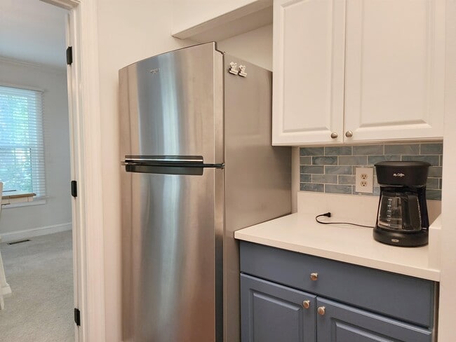 Building Photo - 207 Golden Bear Dr