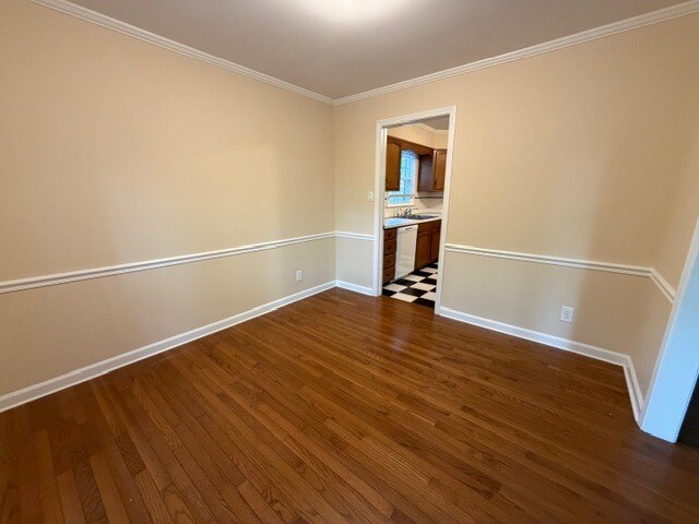 Building Photo - 5606 Bledsoe Dr