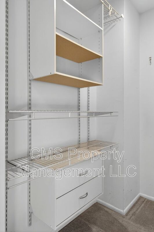 Building Photo - 14 Carol Ct