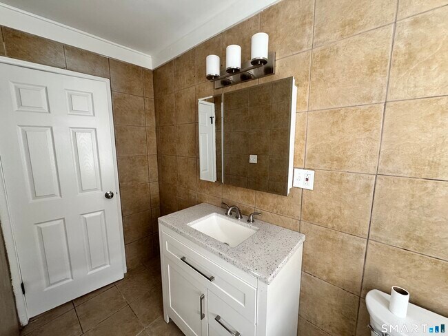 Building Photo - 75 Saltonstall Pkwy