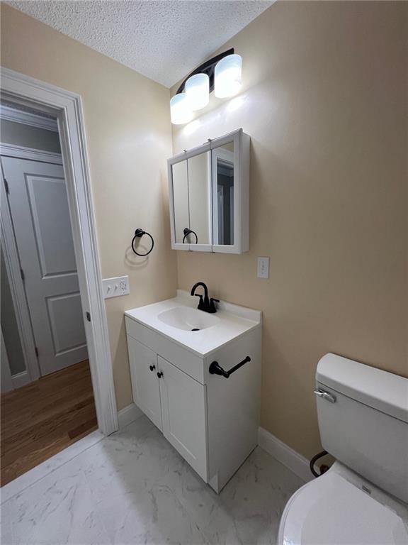 Building Photo - 395 Mendon Rd