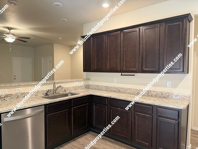 Building Photo - Beautiful 4 bedroom home near KAFB
