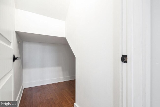 Building Photo - 2650 Earp St