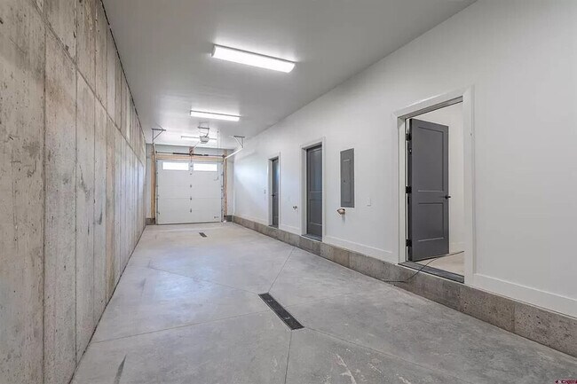 Building Photo - 85 Haverly St