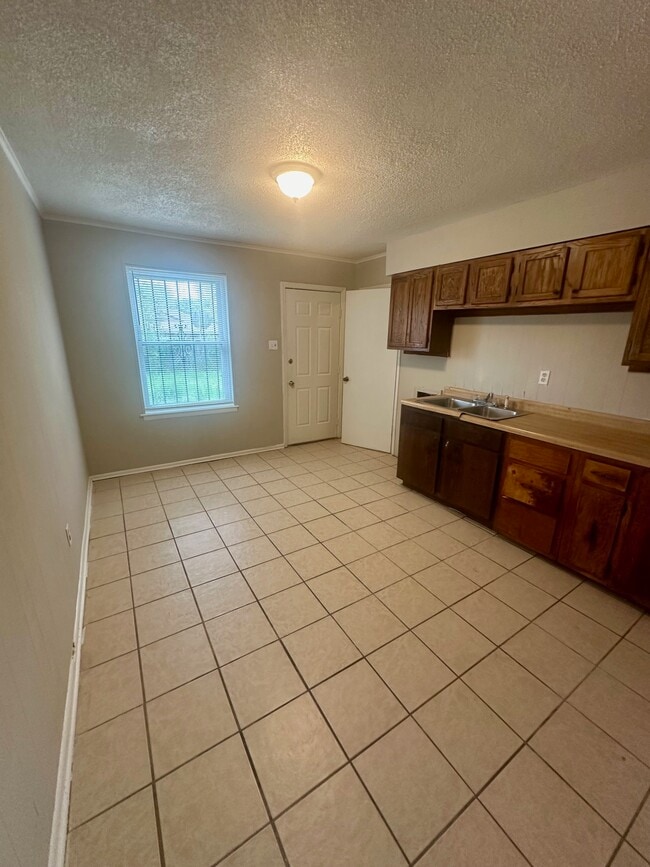 Building Photo - 3474 Beech Grove Rd