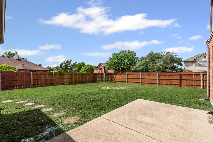 Building Photo - 6505 Tara Ln