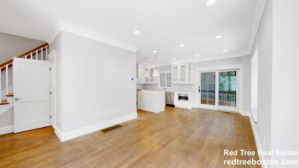 Building Photo - 101 Sumner Rd