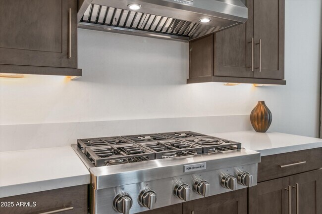 Building Photo - 17254 W Vacaville St