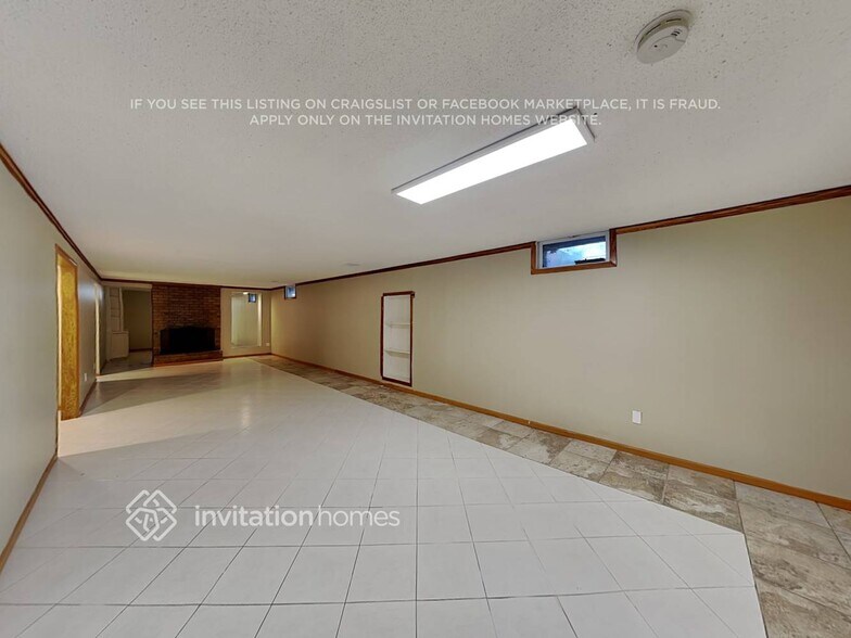 Building Photo - 14920 31st Ave N