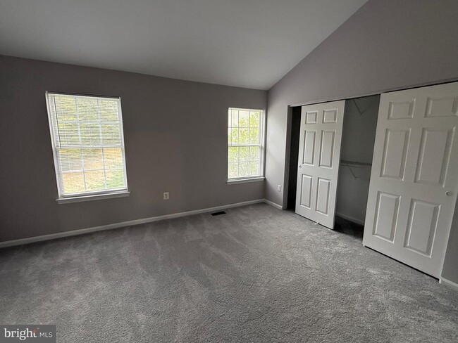 Building Photo - 8645 Willow Leaf Ln