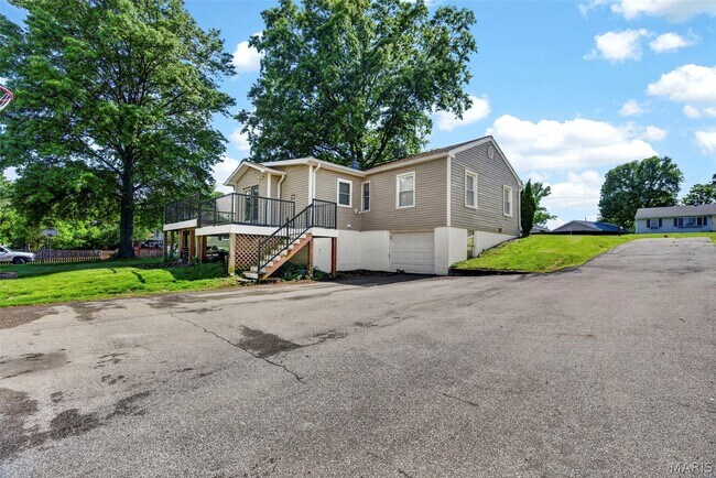 Building Photo - 112 Robin Hill Ln