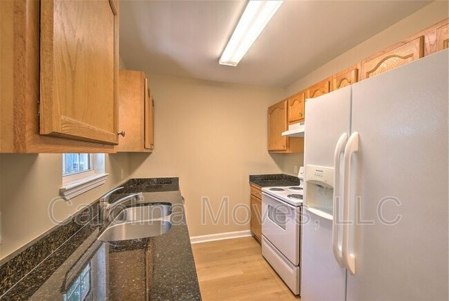 Building Photo - 331 Zach Dr