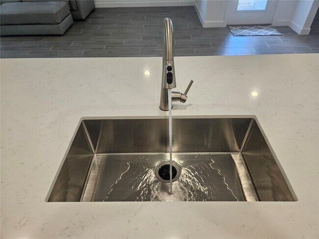 Building Photo - 10965 Teal Lagoon Isle