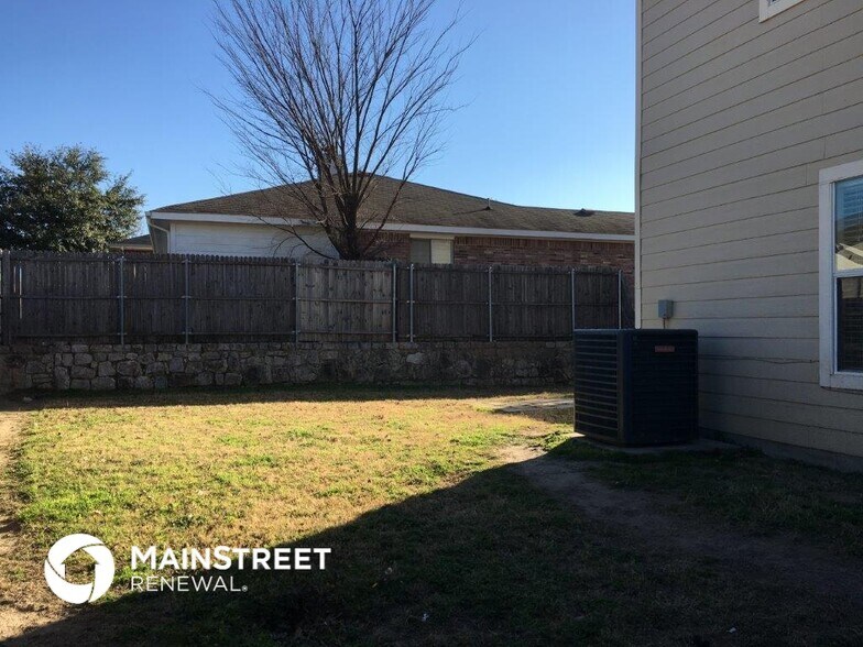 Building Photo - 6618 Jadaglen Dr