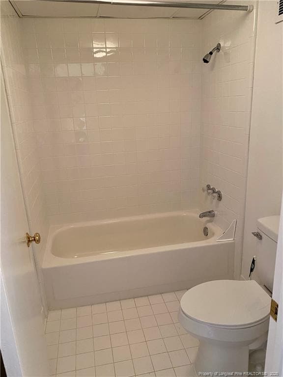 Building Photo - 1100 Clarendon St