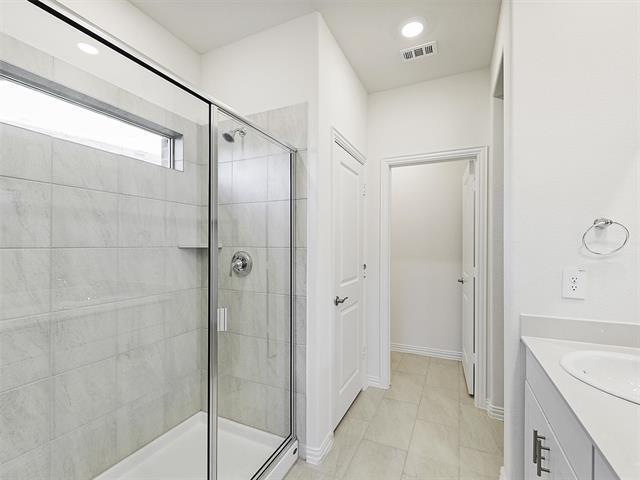 Building Photo - 506 Cottner Dr