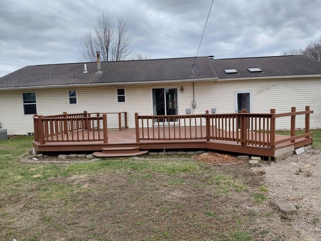 Building Photo - 33890 Hunter Ave