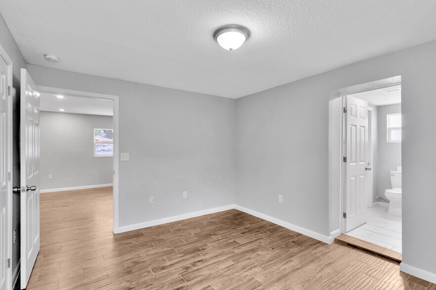 Building Photo - 2223 Gordon St