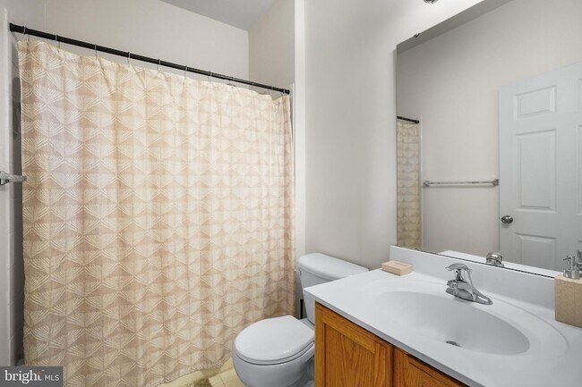 Building Photo - 12 Popes Creek Ln