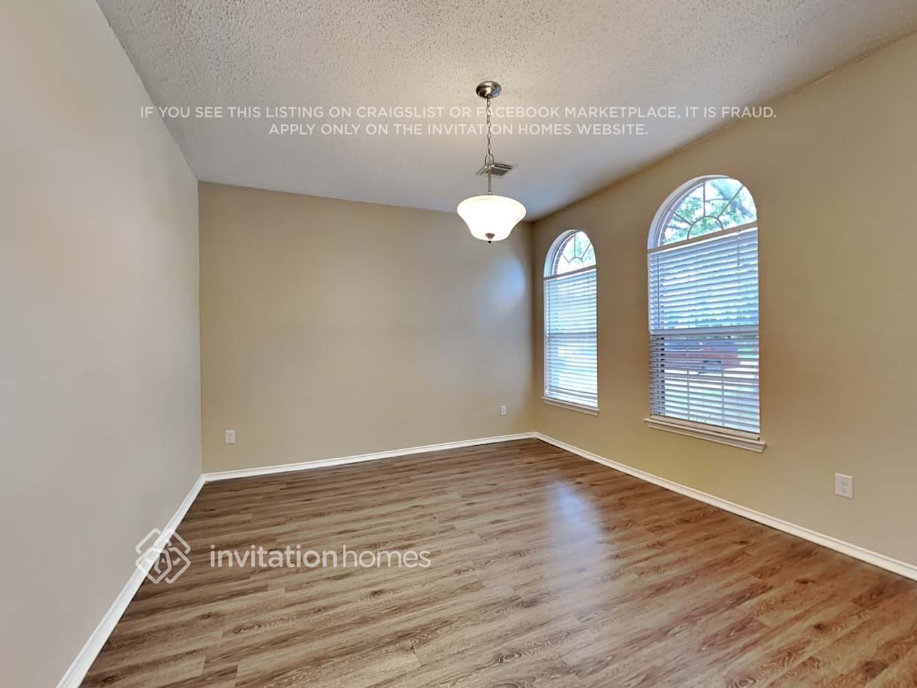 Building Photo - 1304 White Dove Ln