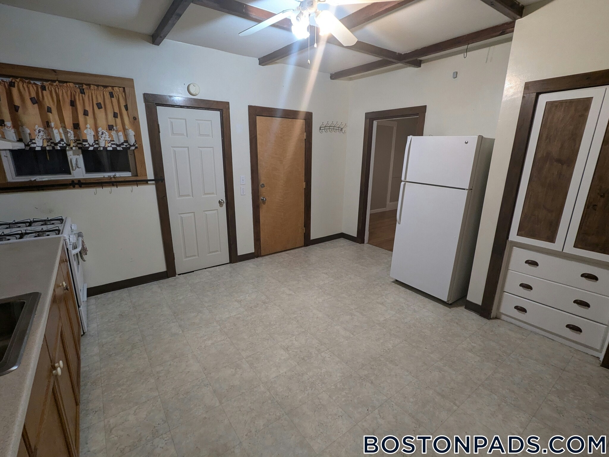 Building Photo - 214 Washington St