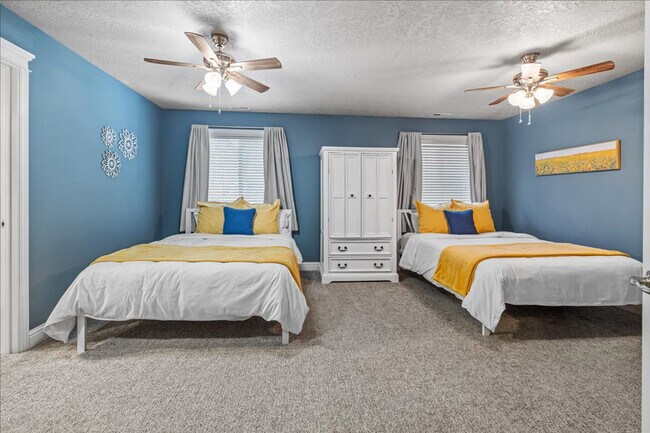 Building Photo - 2279 S Bear Claw Way