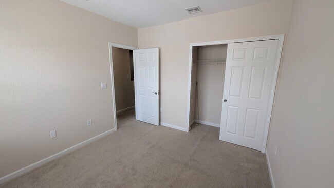 Building Photo - 2900 NW Treviso Cir