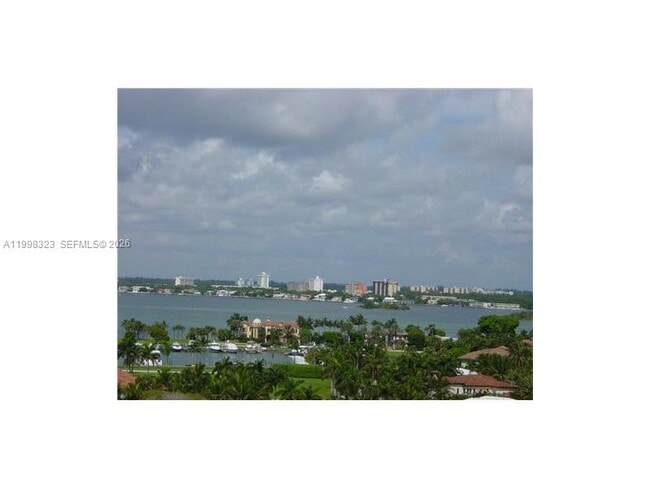 Building Photo - 10185 Collins Ave