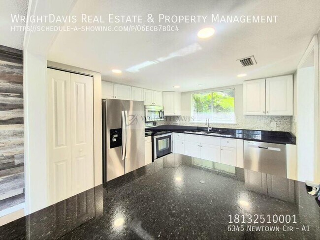 Building Photo - 6345 Newtown Cir