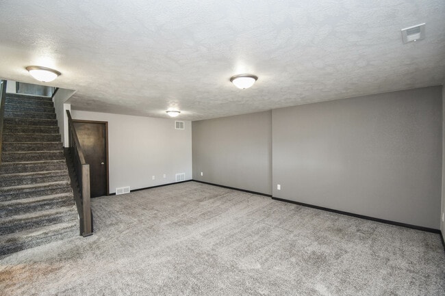 Building Photo - 3704 S Outfield Cir