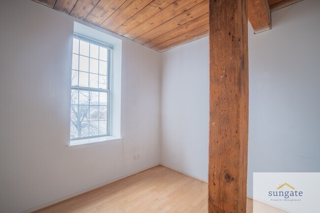 Building Photo - 2639 Boston St