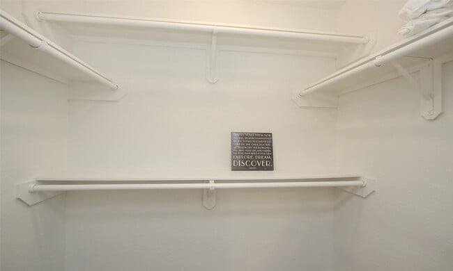 Building Photo - 4331 Marina St