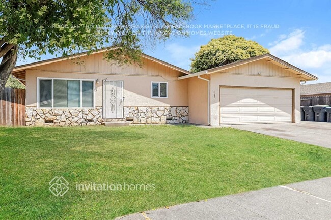 Building Photo - 272 De Soto Dr