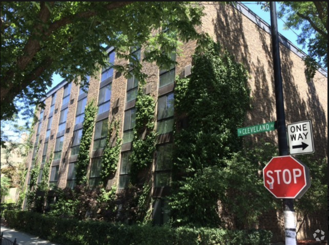 Building Photo - 2201 N Cleveland Ave