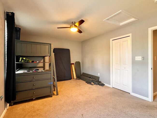 Building Photo - Close NGIC & Ruckersville area- Great two ...