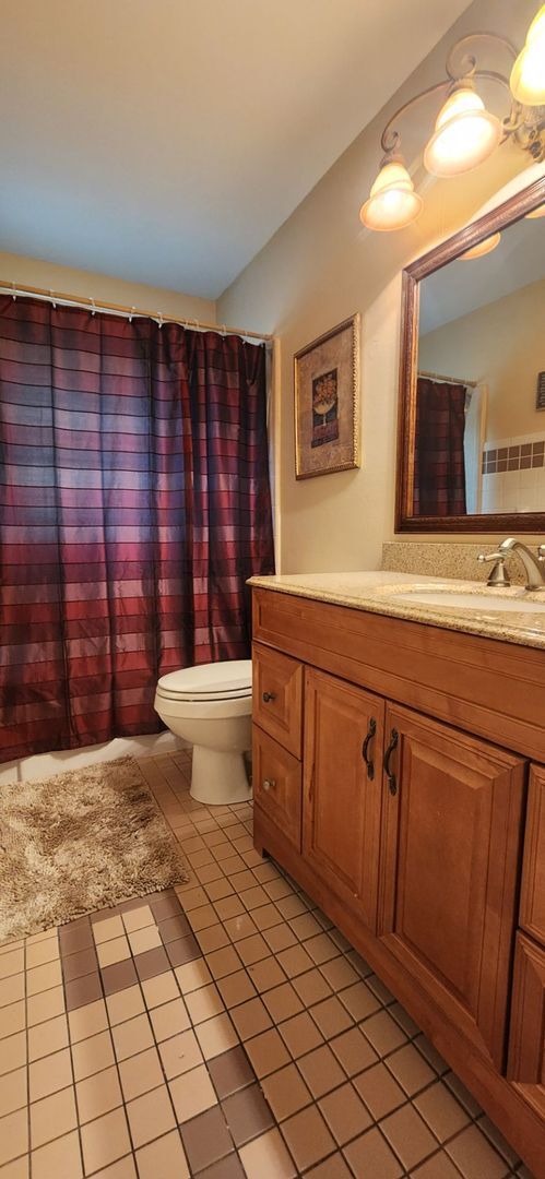 Building Photo - Charming 3-Bed, 2-Bath Home in Desirable Northwood South