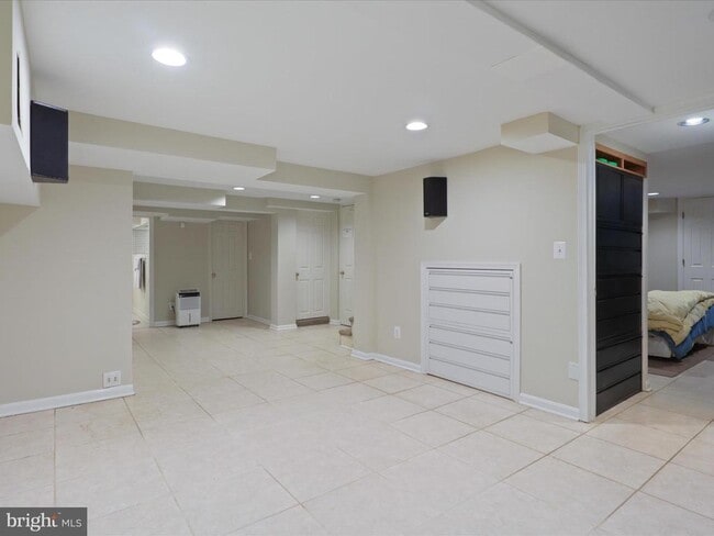 Building Photo - 4725 Rock Spring Rd