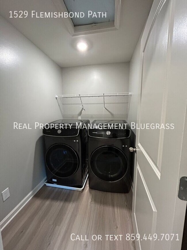 Building Photo - 1529 Flemishbond Path