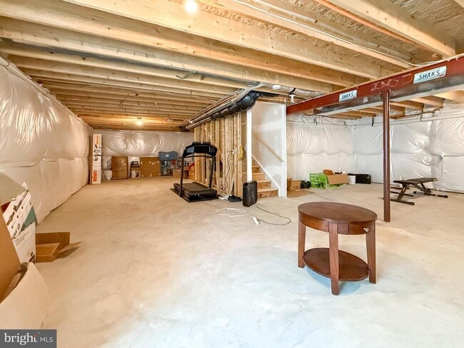 Building Photo - 91 Goldspire Dr