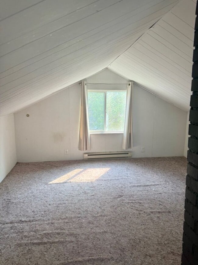 Building Photo - Studio Apartment for Rent – Steps from MSU!