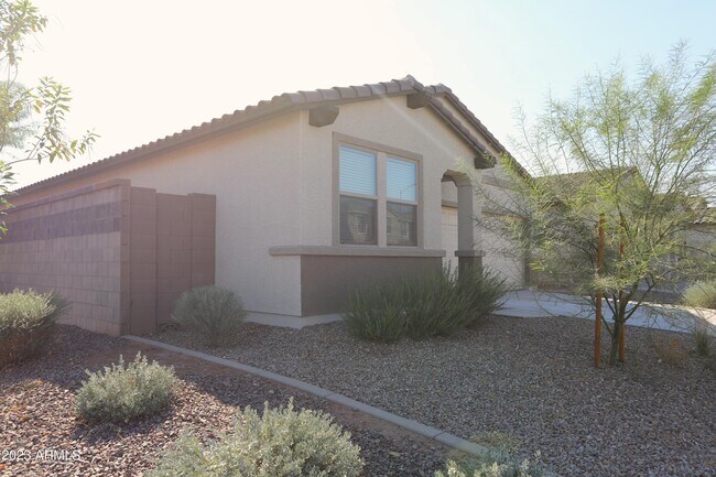 Building Photo - 5719 W Encinas Ln