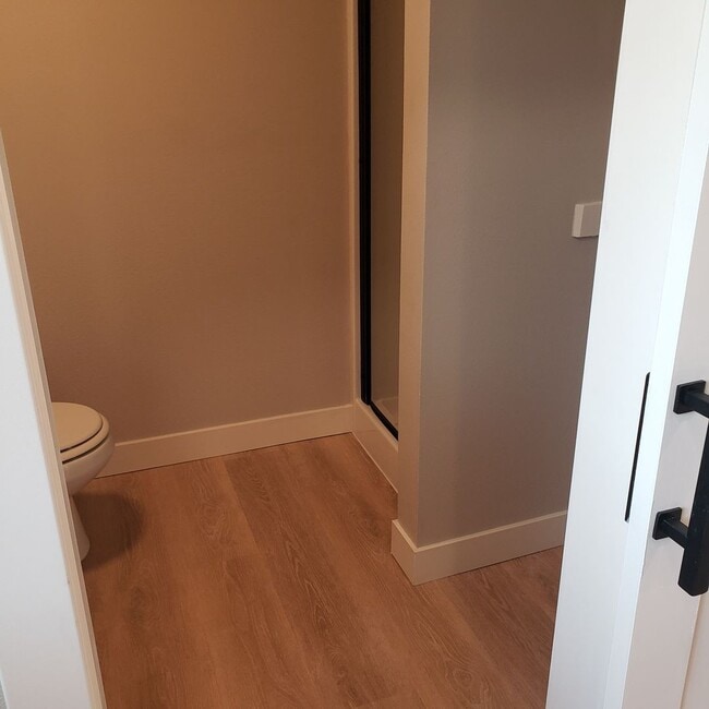 Building Photo - 6861 Yellowstone Dr