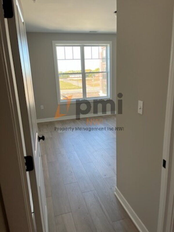 Building Photo - 9610 N Centennial Dr