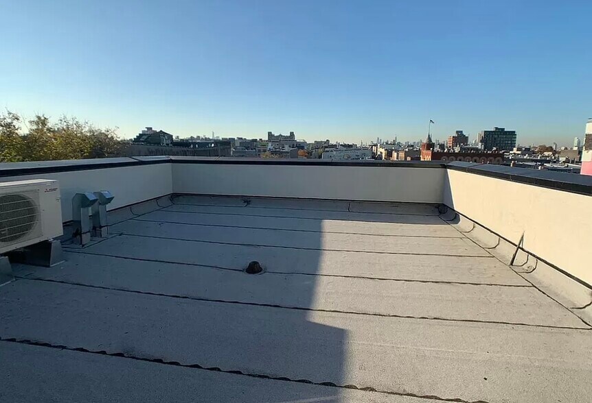 Building Photo - 151 Stanhope St